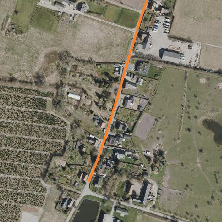 Markering af strækning på Gammel Nybyvej mellem nr. 71 og nr. 54. Strækningen er ca. 300 meter lang.