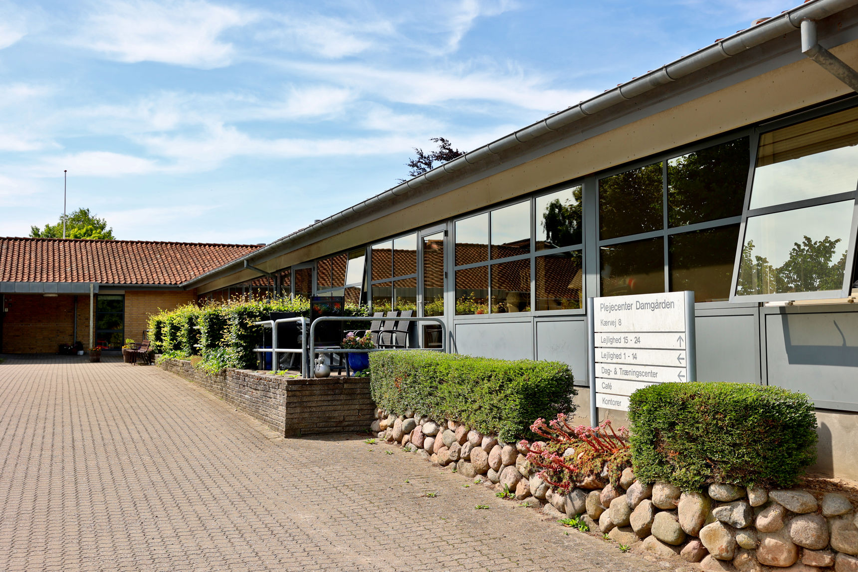 Foto af adgangen til Damgården